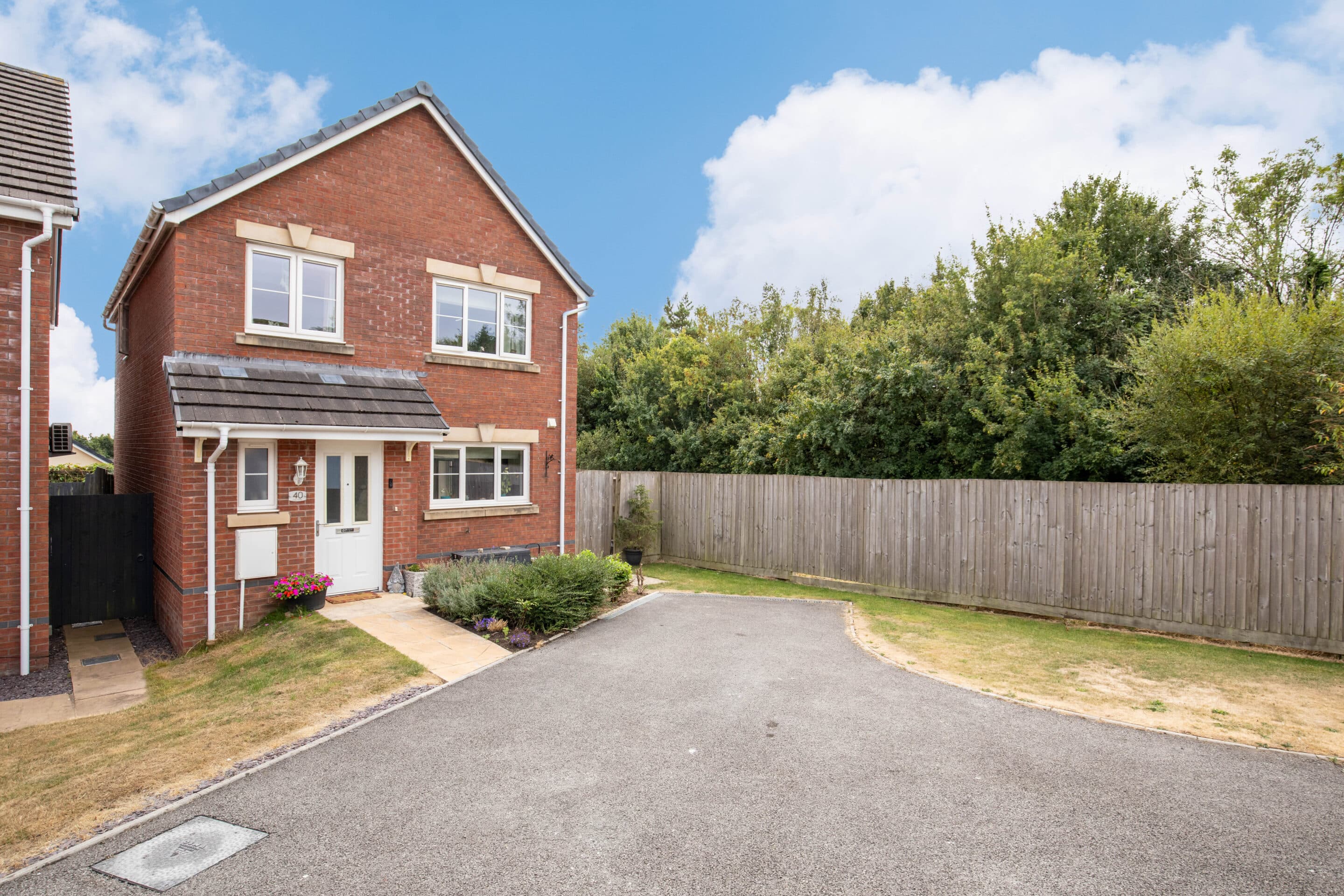 Clos Yr Eryr, Parc Derwen, Bridgend, CF35 6